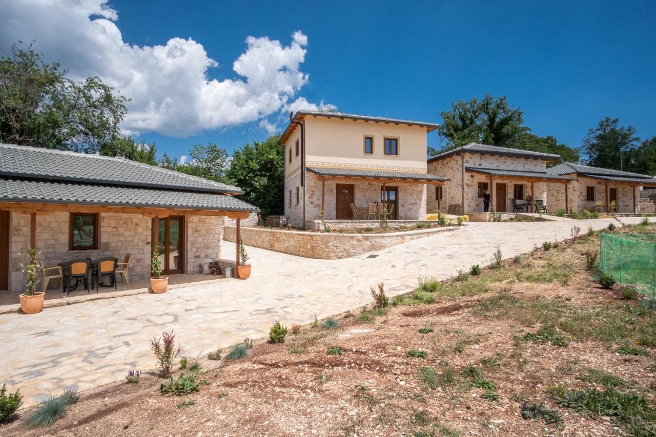 Ferienwohnung Okakosolykos Kostitsi Exterior foto